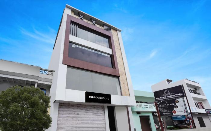 OYO 828489 The Grand Suites