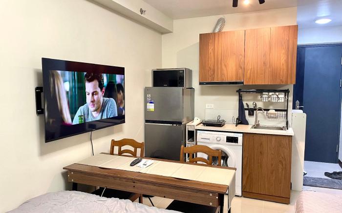 SE & CO. STAYCATION CONDOTEL