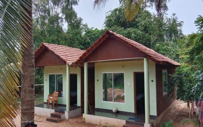 JN Cottages And Tents