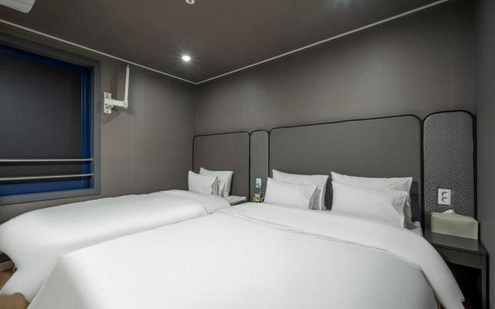 Changwon Palyong-dong Hotel Jeong