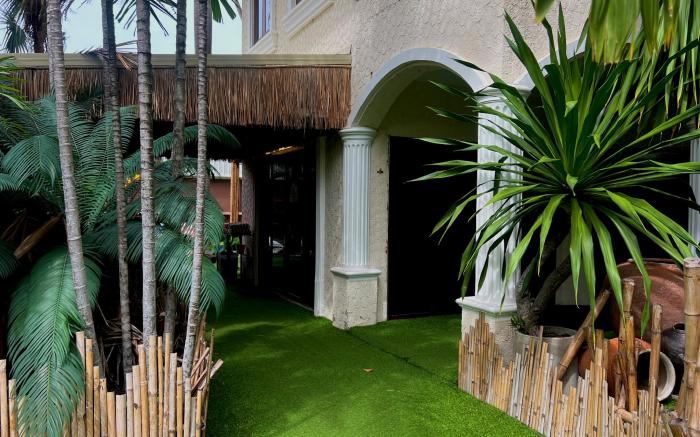 Smokers Resort