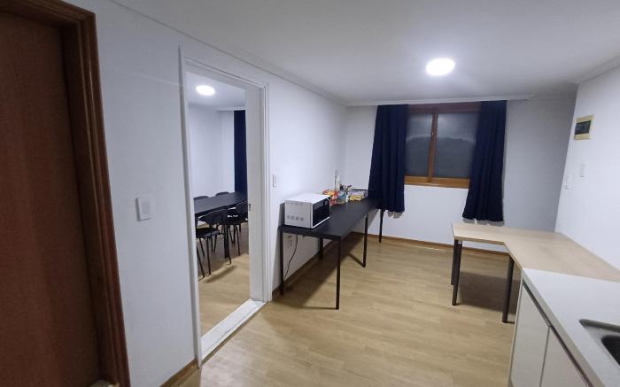 Ocean's Guesthouse - For foreigners only