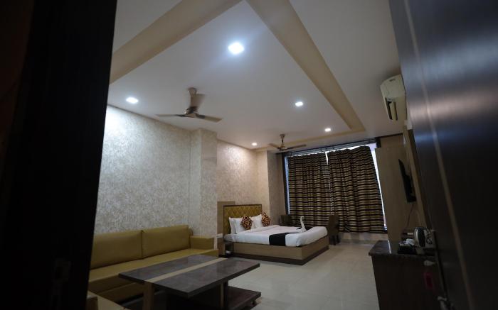 Bhagya Raj palace Keshavpuram A Luxary Hotel