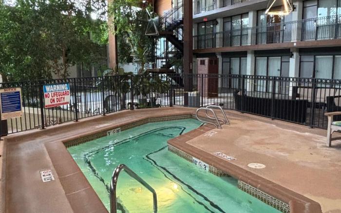 Radisson Hotel Lenexa Overland Park