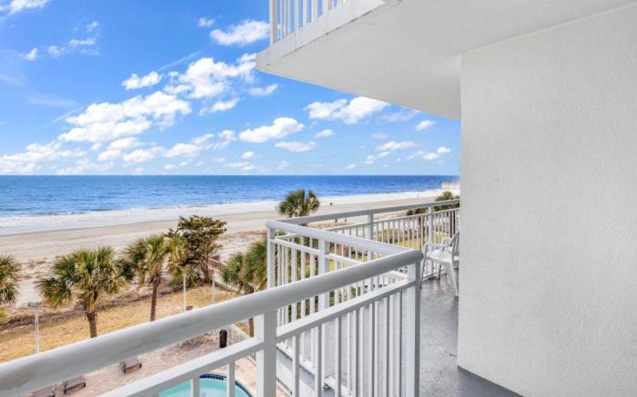 2BR Oceanfront Condo Atlantica Resort