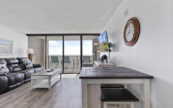 Ocean Forest Plaza Luxury Getaway