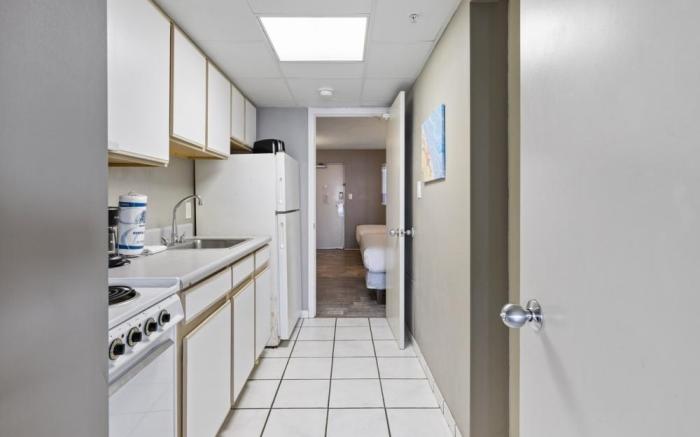 1BR Condo Boardwalk Beach Resort: Oceanfront