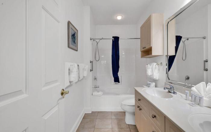 Elegant 3BR Condo at Magnolia Pointe