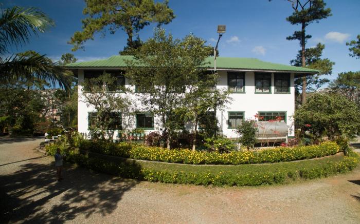 Pine Breeze Cottages