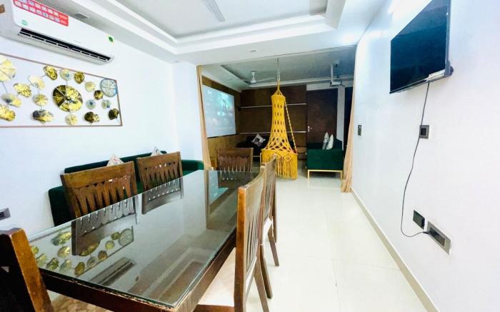 22. 2bhk Macrami theater relax by instay