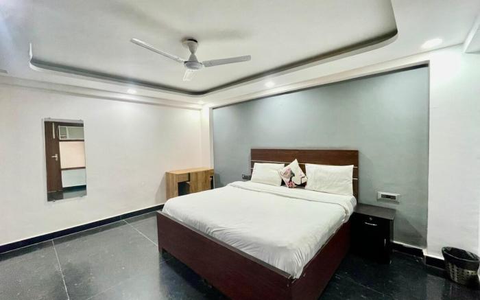 18. Luxury spacious 1bhk, couple, family by instay