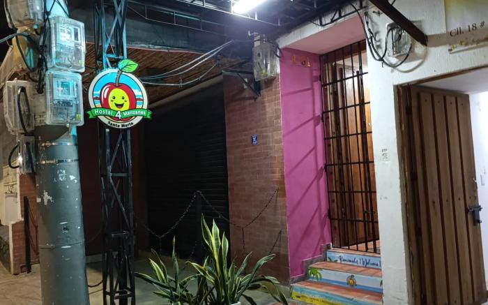 Hostal 4 Manzanas