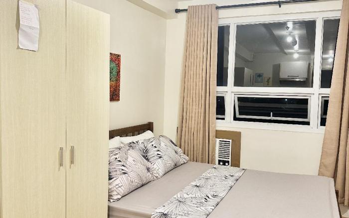 4f, Studio Unit, Seawind, Davao