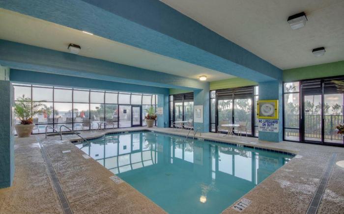 OceanView 1BR Condo w Balcony at Meridian Plaza