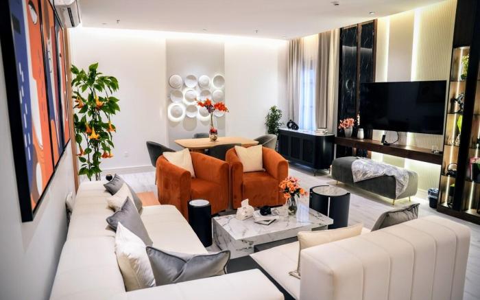 Luxury Smart Apartment E12