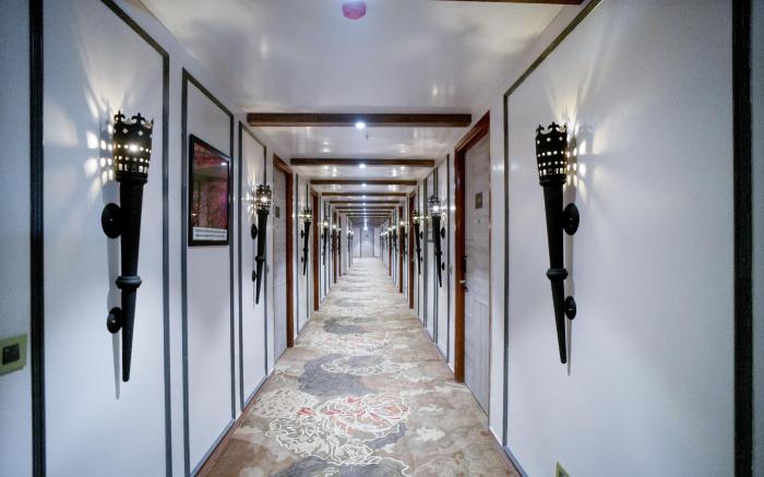 Clubhouse Hotel Ayodhya