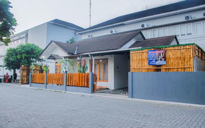 Villa D'Maguwo Suites