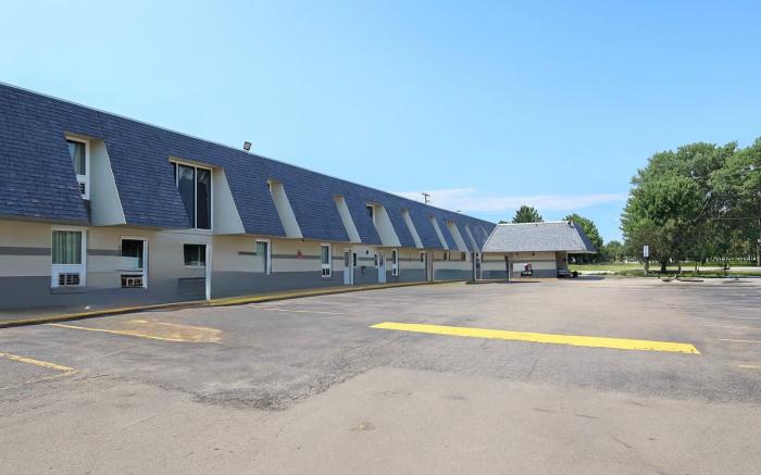 Executive Inn Owatonna Hwy 35