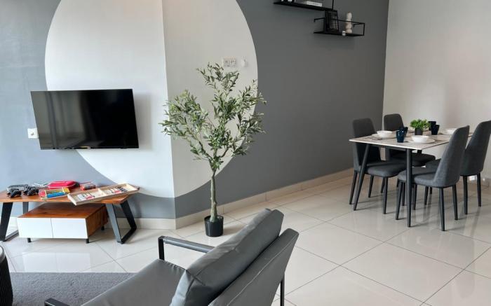 Mansion One Seaview Modern Georgetown  6-8pax