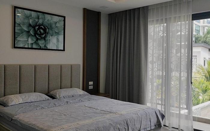 中天海滩宁静奢华别墅四卧四卫