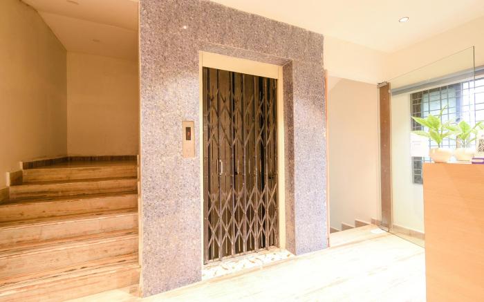 FabHotel Prime Adhirath Grand - 400M from Durgam Cheruvu Metro Station, Madhapur