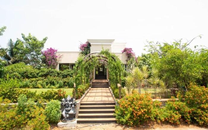 Calm Waters Beach House - Near Mahabalipuram ECR