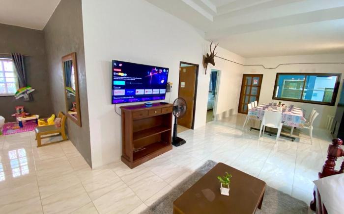 KhlongRo5 House ByOnin