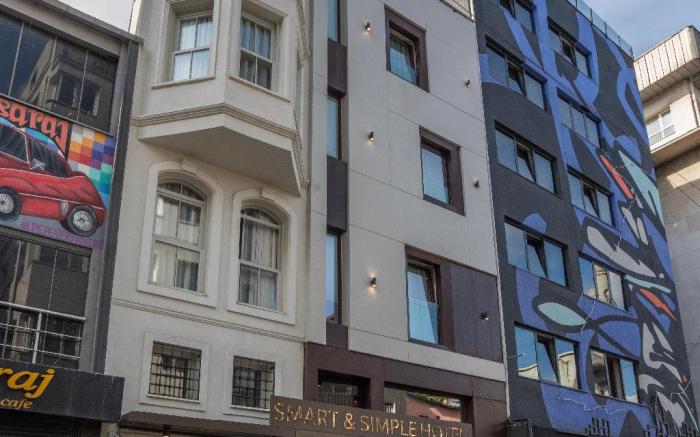 Smart and Simple Hotel Karakoy