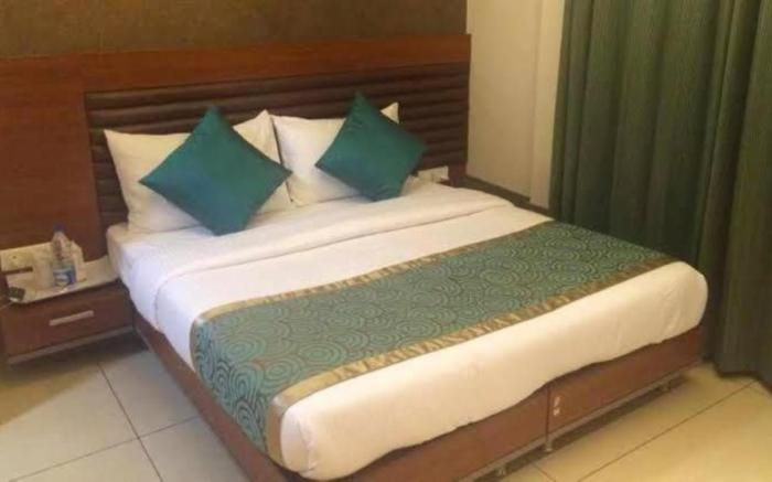 Goroomgo 24x7 Inn Jalandhar