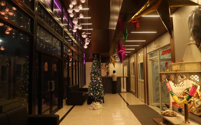 Rosewood Luxury Hotel