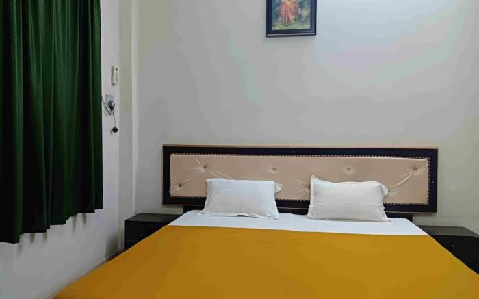 Goroomgo Varuna Stay Varanasi