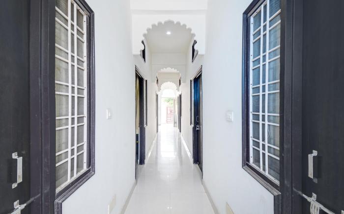 Hotel O The White Haveli