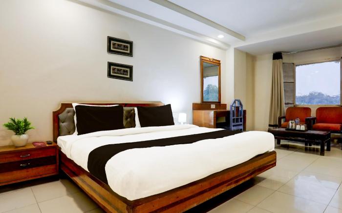 Super Townhouse Padav Square Gwalior formerly Hotel Shelter
