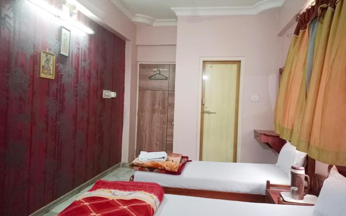 Jai Radhe Hotel