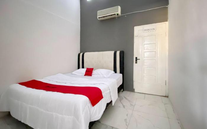 RedDoorz Syariah near RSU Sylvani Binjai