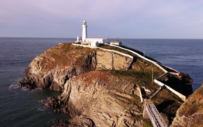 Sea and Mountain Luxury Glamping Pods