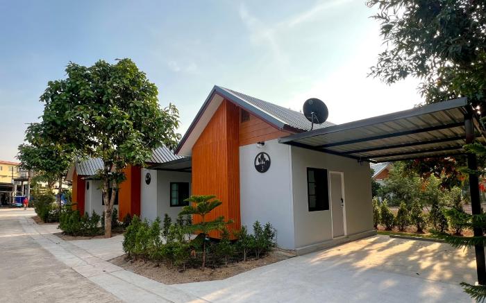 Baan Bua River View Resort