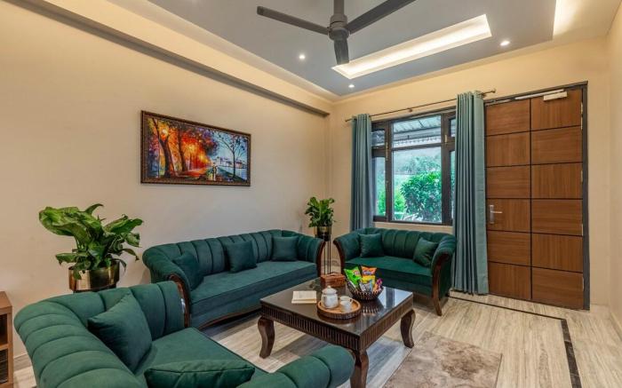 Alaya Stays 4BHK Pvt  Pool & Garden - Pine Melody