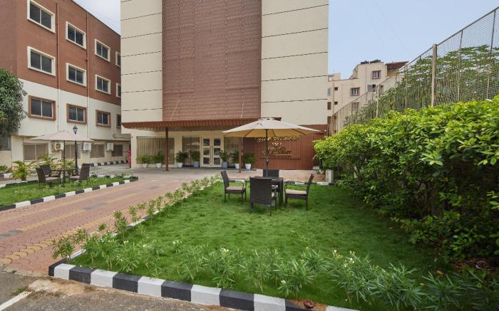 Grand Continent Brookefield - A Sarovar Portico Alliliate Hotel