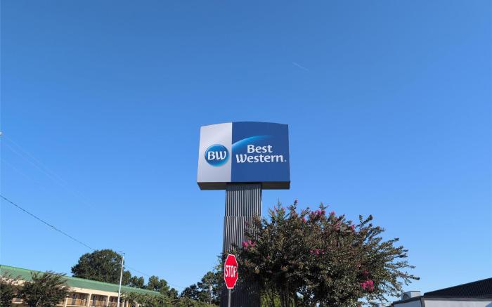 Best Western Greensboro Coliseum Inn