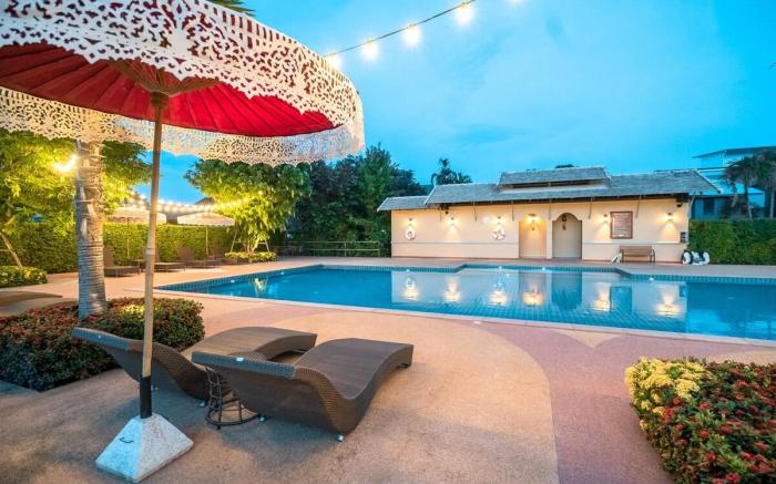 Baan Promtel, Villa close to Nimman, Resort Pool