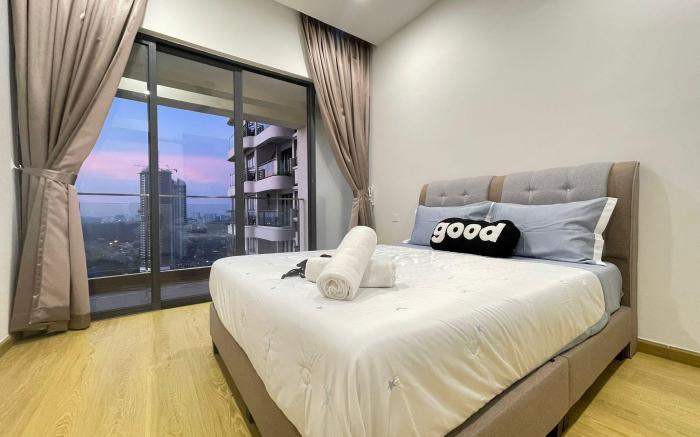 Country Garden Danga Bay RS Luxury 3BR Seaview 
