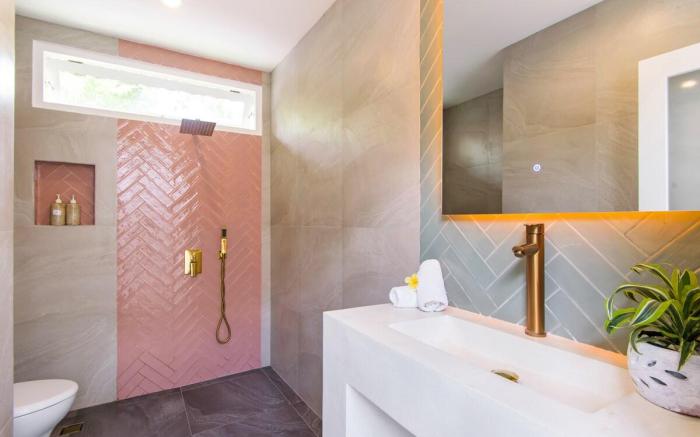 Private 1 bdrm apartmnt new renovated monthly deal