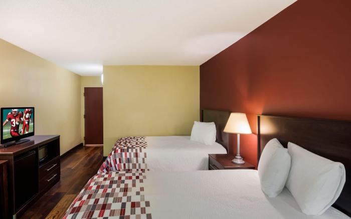 Red Roof Inn Hendersonville