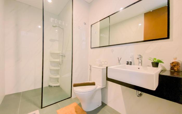 Homey Warm 1BR at Ciputra World 2 Apt By Travelio