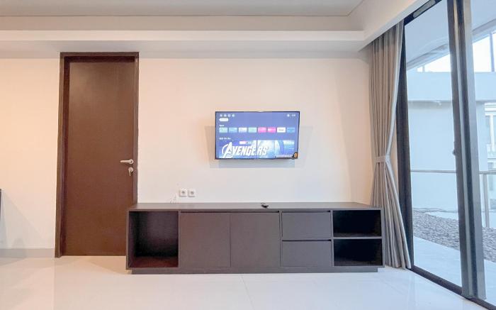 Tranquil 2BR Apt @Skales Residence By Travelio