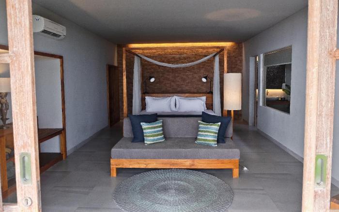 UMADEWI Surf & Suites