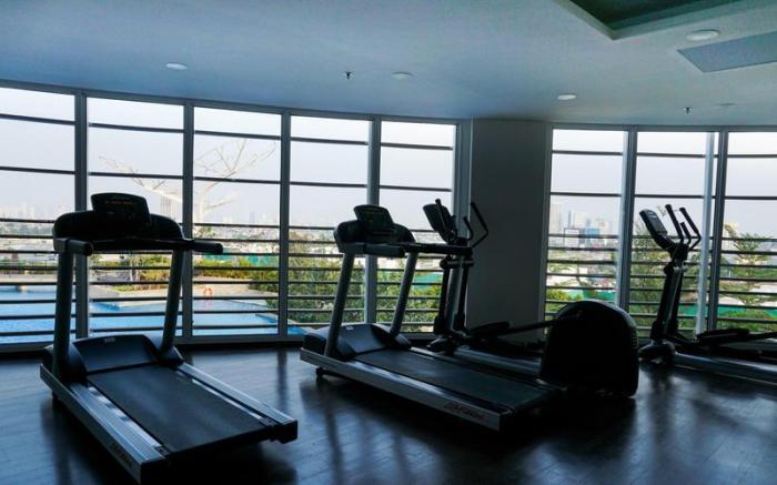 Great Deal Studio at West Vista Apt By Travelio