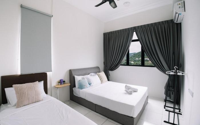 NEW The Sun 3BR 10pax Queensbay