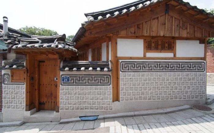 Korean traditional house(Hanok) built by masters